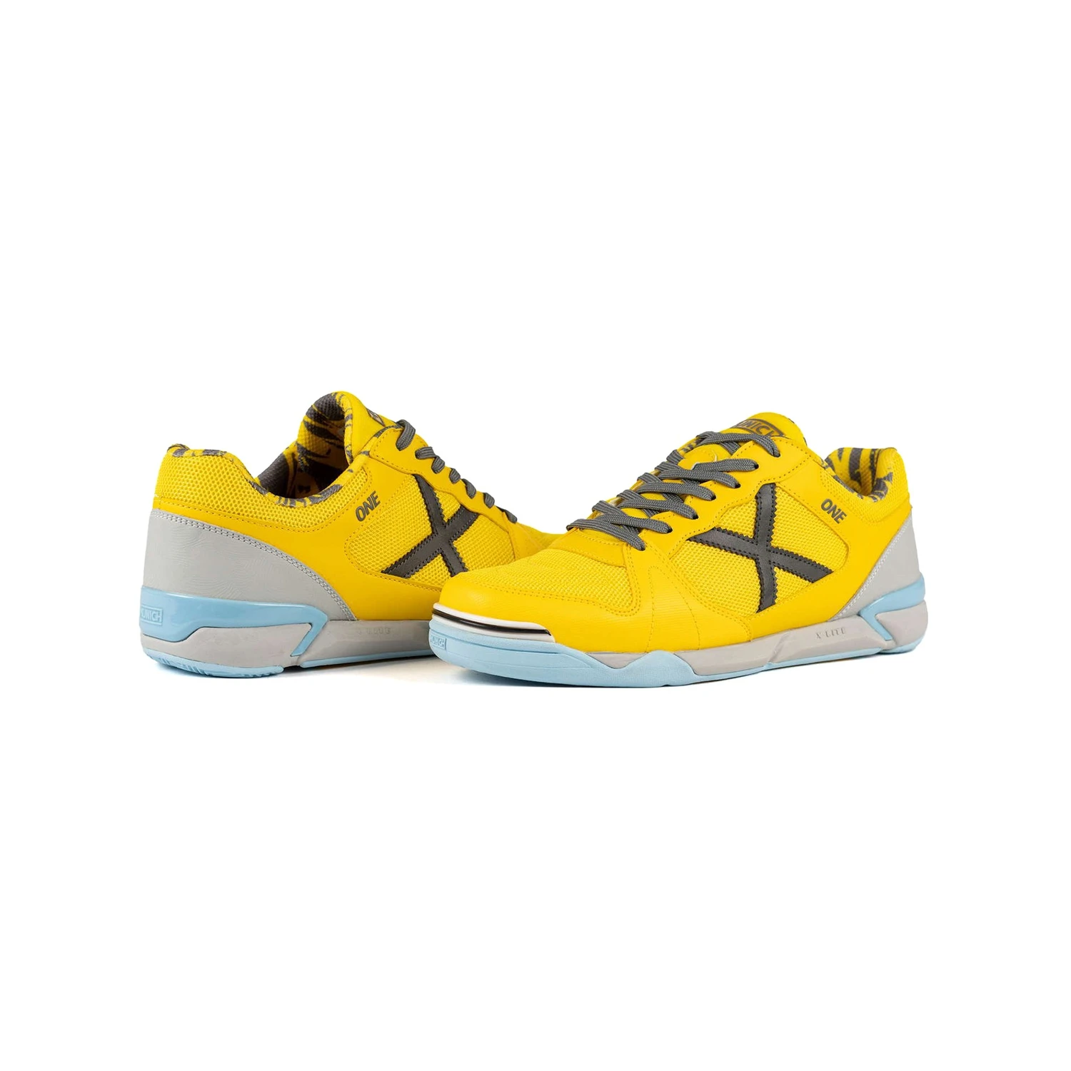Chuteira de Futsal Munich One 73 SS25 Amarelo Profissional